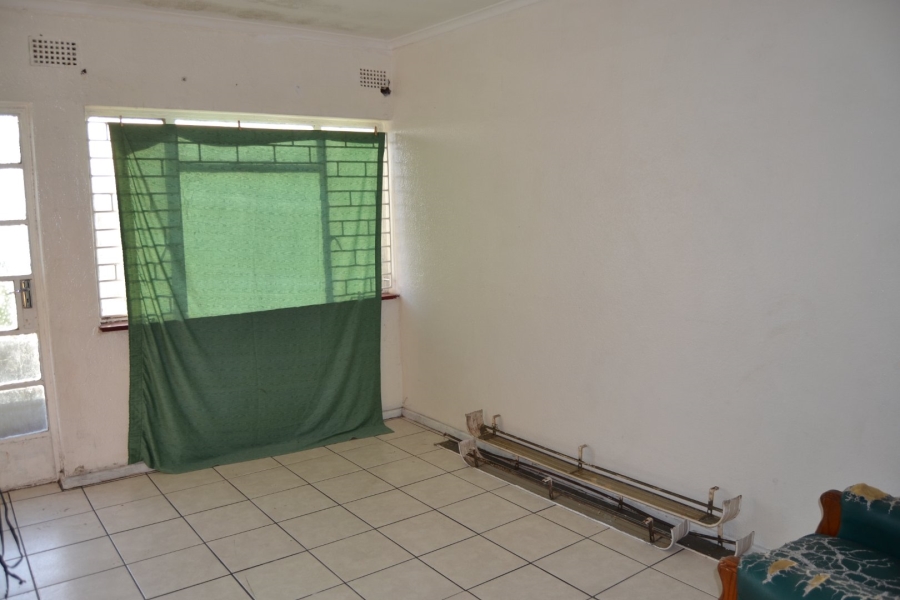 2 Bedroom Property for Sale in Oakdene Western Cape